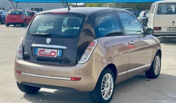 Lancia Ypsilon 1.2 8v Oro pieno