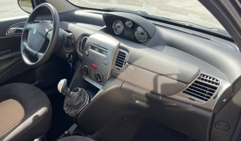 Lancia Ypsilon 1.2 8v Oro pieno