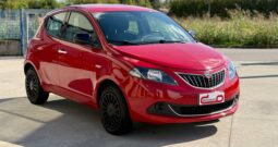 LANCIA YPSILON 1.0 HYBRID 70CV SILVER