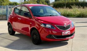 LANCIA YPSILON 1.0 HYBRID 70CV SILVER