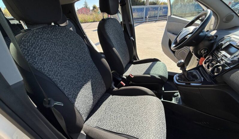 LANCIA YPSILON 1.2 69CV ELEFANTINO pieno