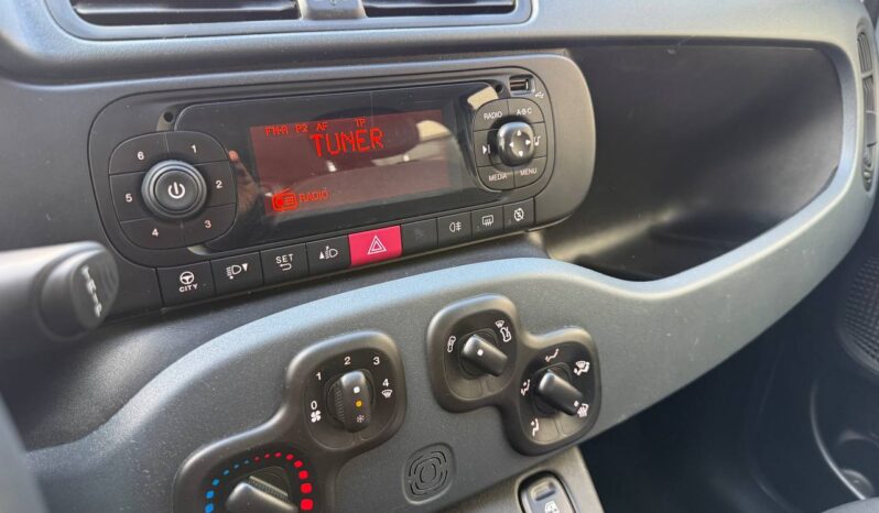 FIAT PANDA 1.0 HYBRID 70CV S&S POP pieno
