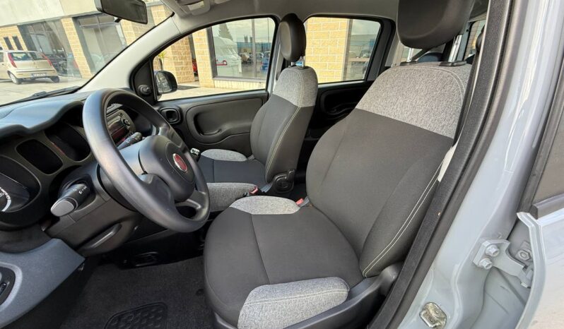FIAT PANDA 1.0 HYBRID 70CV S&S POP pieno