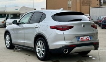 ALFA ROMEO STELVIO 2.2 T BUSINESS AT8 RWD pieno