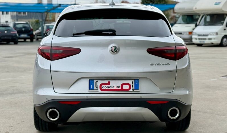 ALFA ROMEO STELVIO 2.2 T BUSINESS AT8 RWD pieno