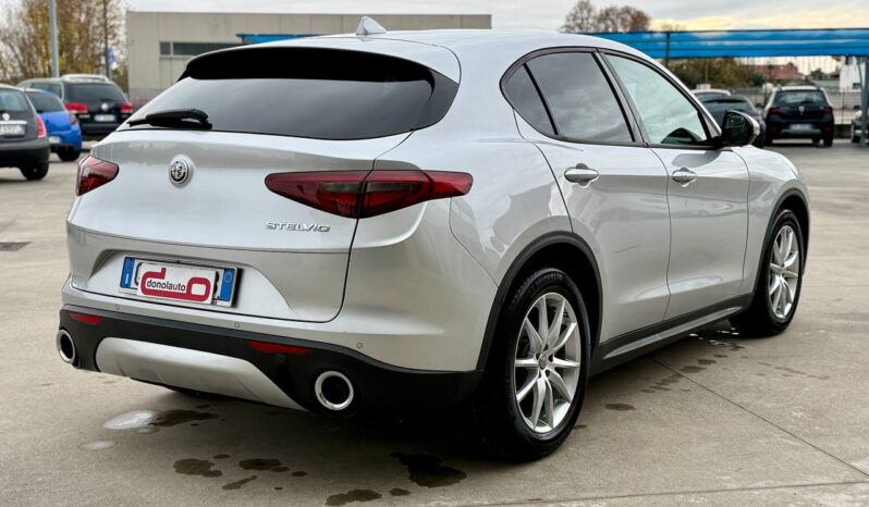 ALFA ROMEO STELVIO 2.2 T BUSINESS AT8 RWD pieno