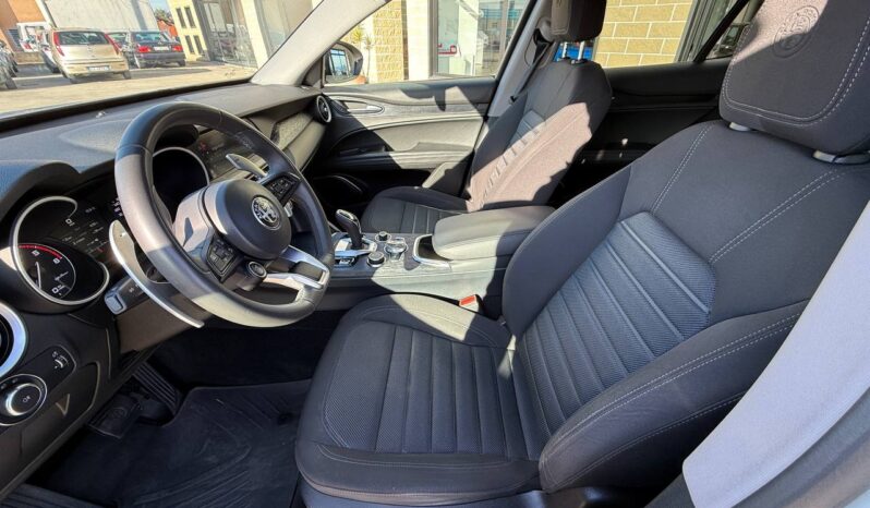 ALFA ROMEO STELVIO 2.2 T BUSINESS AT8 RWD pieno
