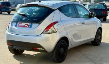 LANCIA YPSILON 1.0 HYBRID SILVER S pieno