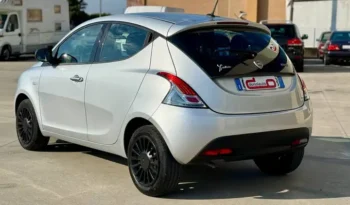 LANCIA YPSILON 1.0 HYBRID SILVER S pieno