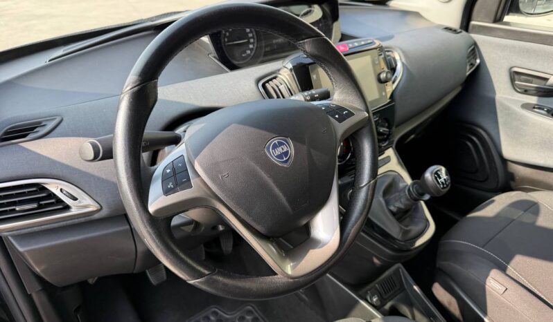 LANCIA YPSILON 1.0 HYBRID GOLD S pieno