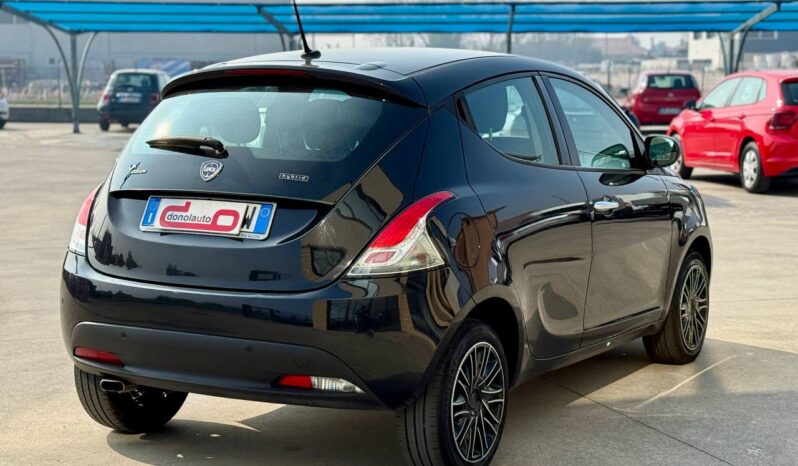 LANCIA YPSILON 1.0 HYBRID GOLD S pieno