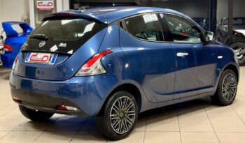 LANCIA YPSILON 1.0 HYBRID SILVER S pieno