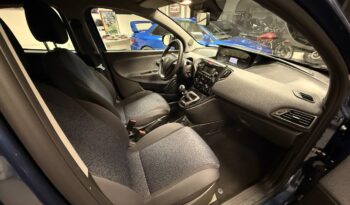 LANCIA YPSILON 1.0 HYBRID SILVER S pieno