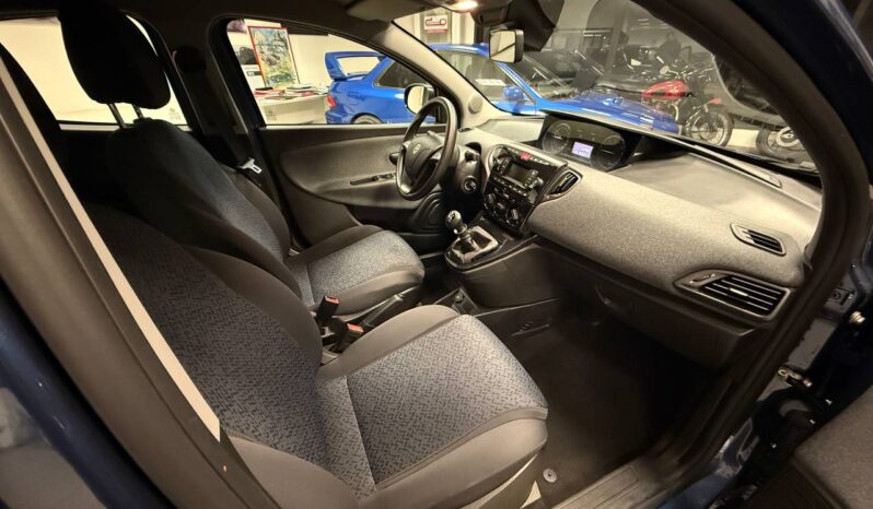 LANCIA YPSILON 1.0 HYBRID SILVER S pieno