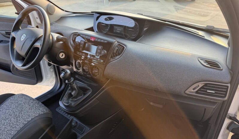 LANCIA YPSILON 1.2 69CV ELEFANTINO pieno