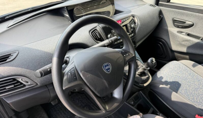 LANCIA YPSILON 1.0 HYBRID SILVER S pieno