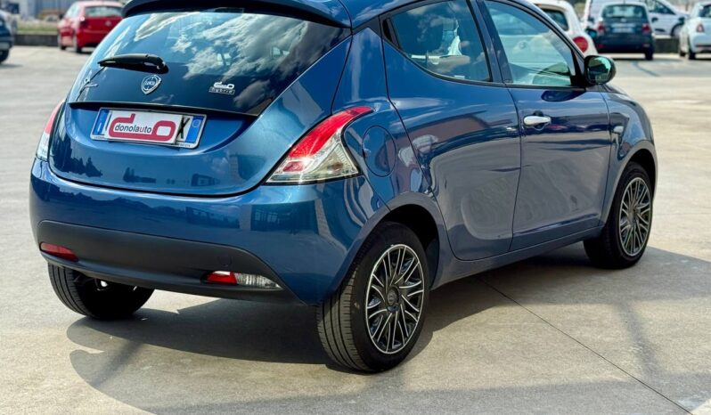 LANCIA YPSILON 1.0 HYBRID SILVER S pieno