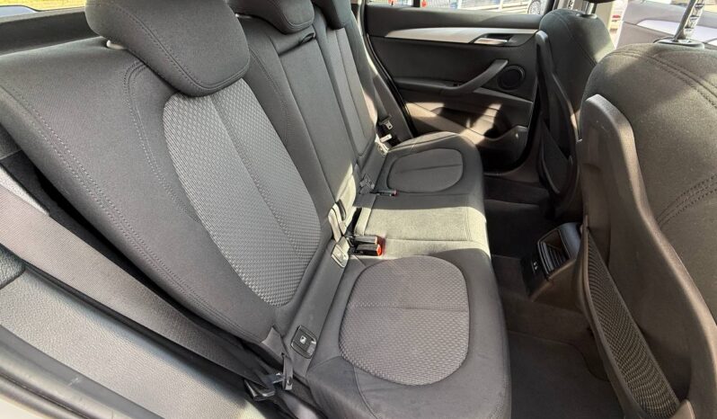 BMW X1 SDRIVE 18I pieno