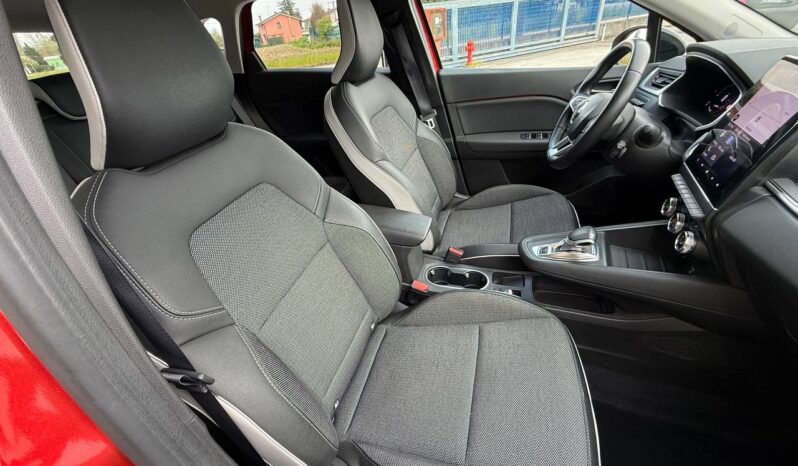 RENAULT CAPTUR 1.6 E-TECH PHEV INTENS pieno