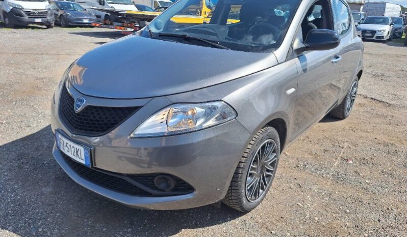 LANCIA YPSILON 1.2 69CV GOLD GPL EASYPOWER pieno