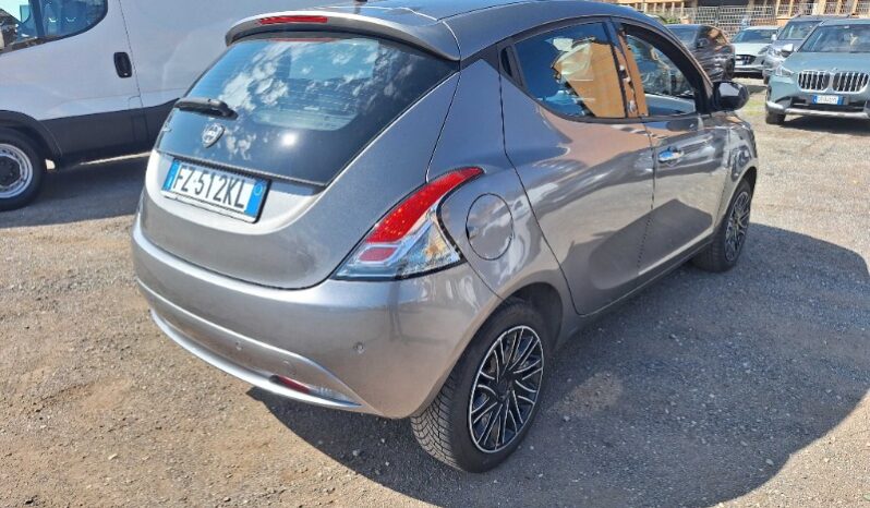 LANCIA YPSILON 1.2 69CV GOLD GPL EASYPOWER pieno