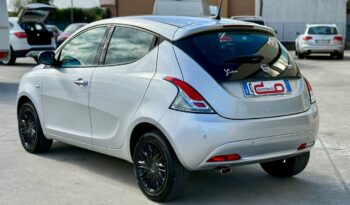 LANCIA YPSILON 1.0 HYBRID GOLD S pieno