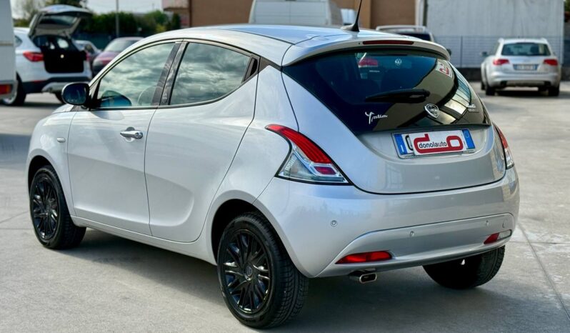 LANCIA YPSILON 1.0 HYBRID GOLD S pieno