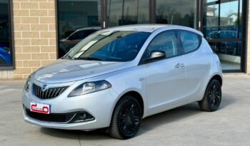 LANCIA YPSILON 1.0 HYBRID GOLD S pieno