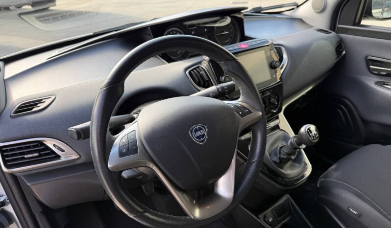 LANCIA YPSILON 1.0 HYBRID GOLD S pieno