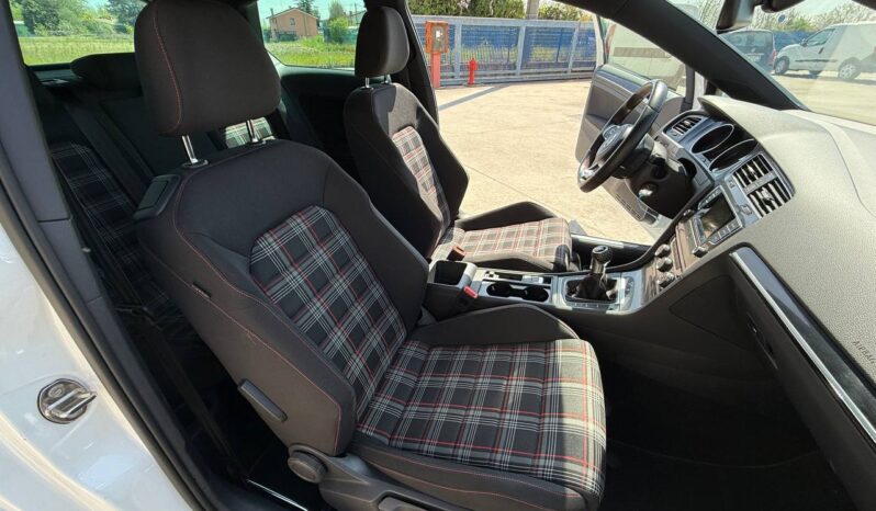 VOLKSWAGEN GOLF 7 2.0 TSI GTI 3P pieno