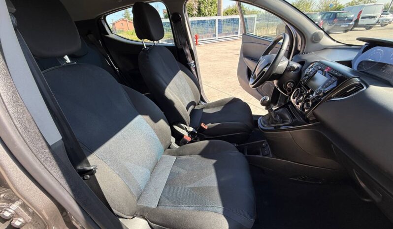 LANCIA YPSILON 1.2 69CV GOLD GPL EASYPOWER pieno