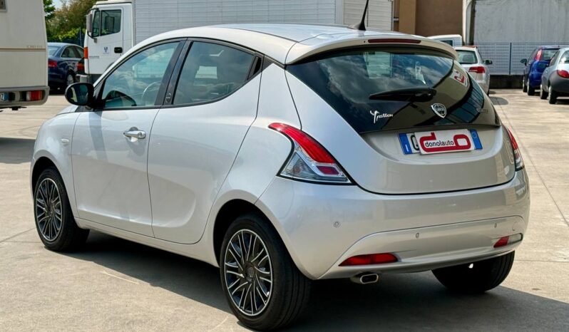 LANCIA YPSILON 1.0 HYBRID GOLD S pieno