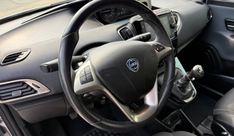 LANCIA YPSILON 1.0 HYBRID GOLD S pieno