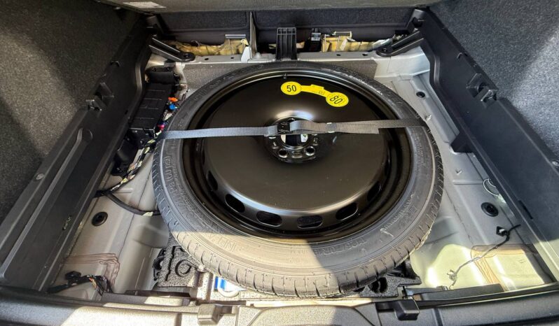 VOLVO XC40 1.5 T4 RECHARGE PHEV PLUS BRIGHT pieno